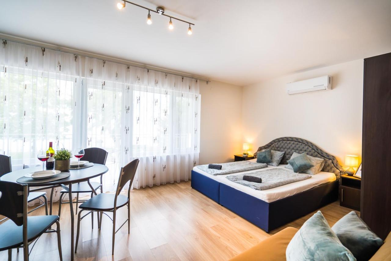 Siesta Sziget - Balaton-Parti Apartmanok Siófok Extérieur photo