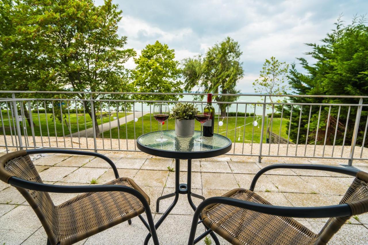 Siesta Sziget - Balaton-Parti Apartmanok Siófok Extérieur photo