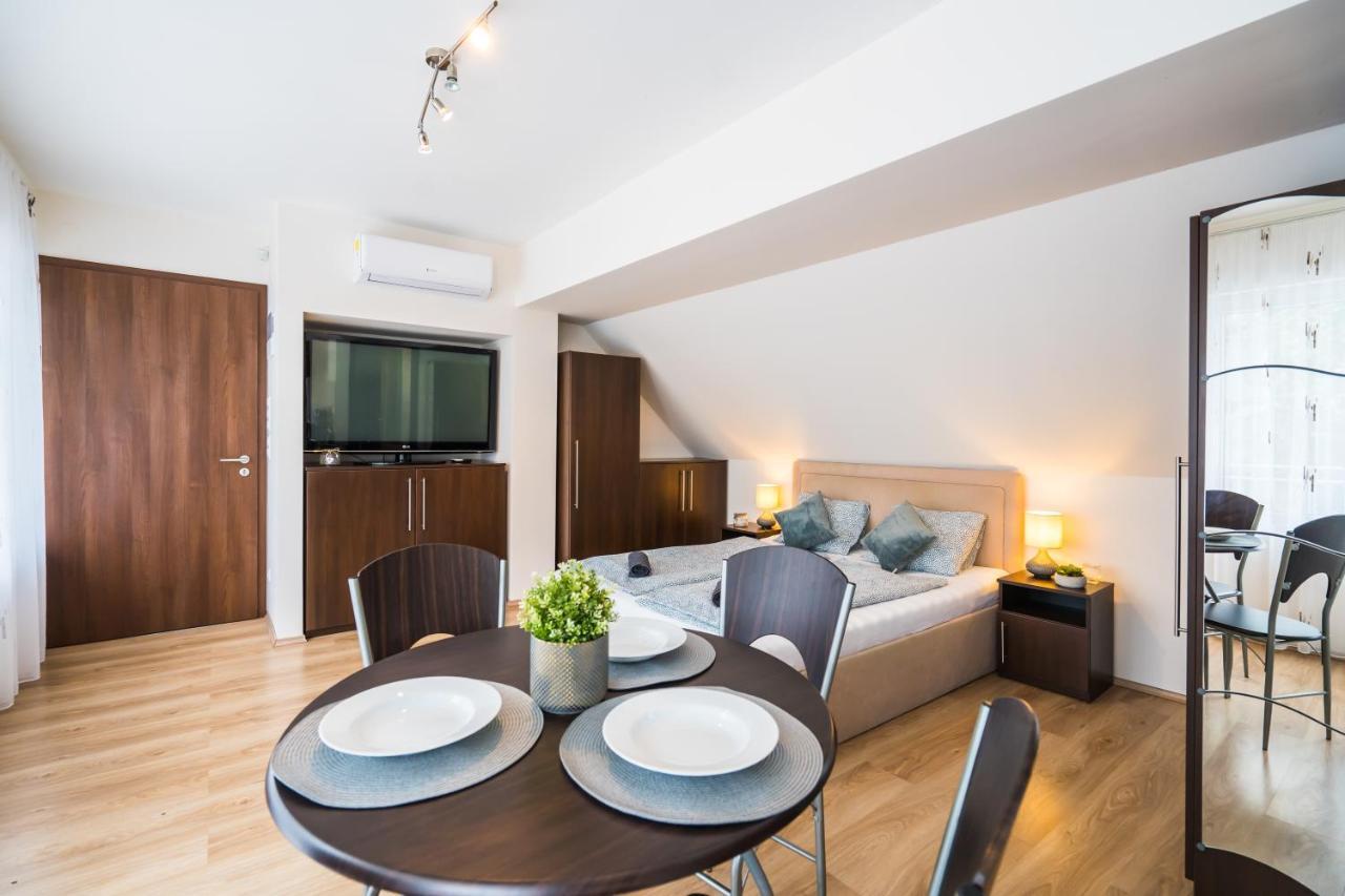 Siesta Sziget - Balaton-Parti Apartmanok Siófok Extérieur photo